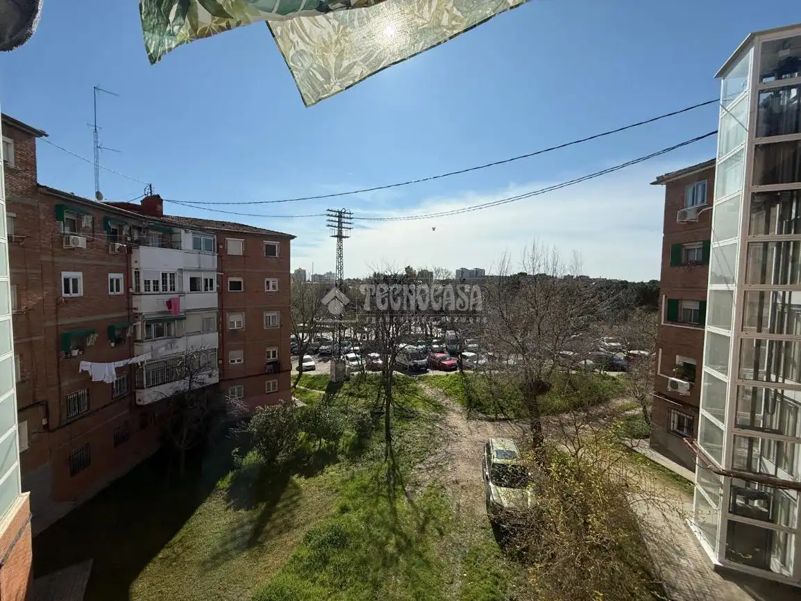 Vista exterior de Piso en venta en Madrid con Aire acondicionado y Calefacción