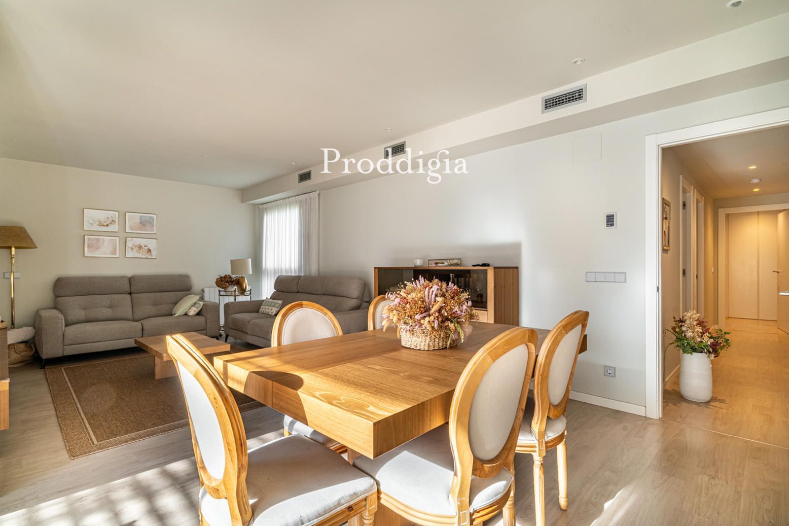 Dining room of Flat for sale in Sant Cugat del Vallès  with Air Conditioner, Terrace and Storage room