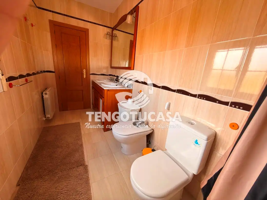 Baño de Casa o chalet en venta en Bargas con Aire acondicionado, Calefacción y Jardín privado
