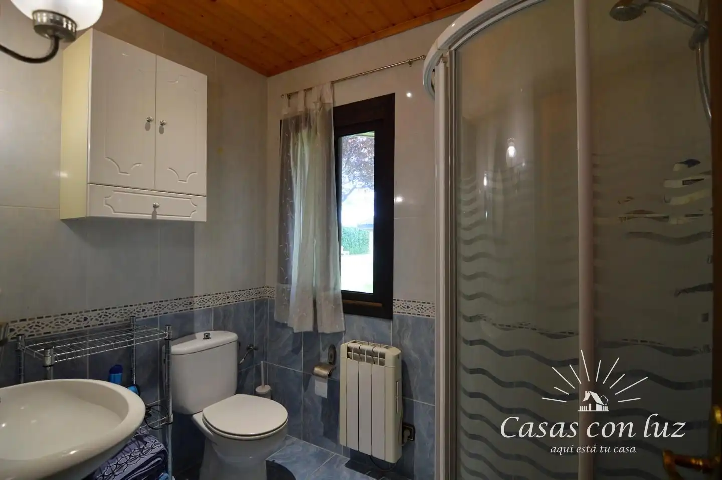 Baño de Casa o chalet en venta en Zaragoza con Aire acondicionado, Calefacción y Jardín privado