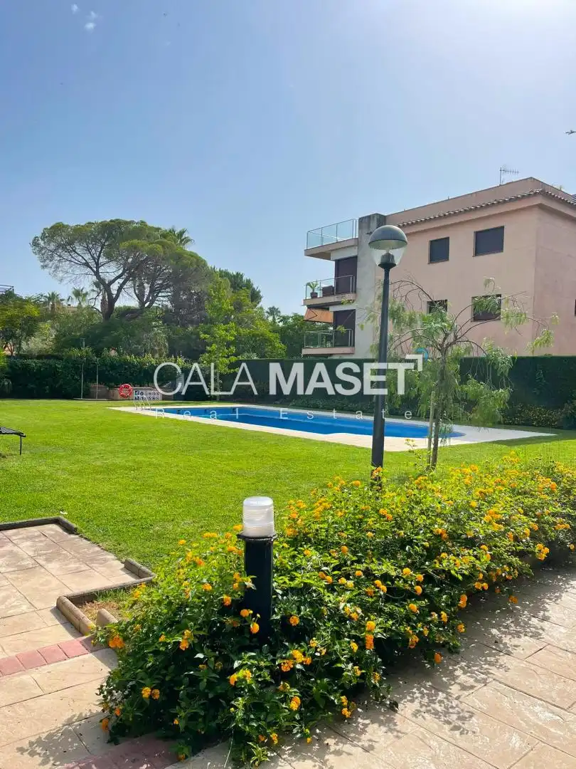 Apartament amb piscina en venda a Platja d'Aro, imagen 4