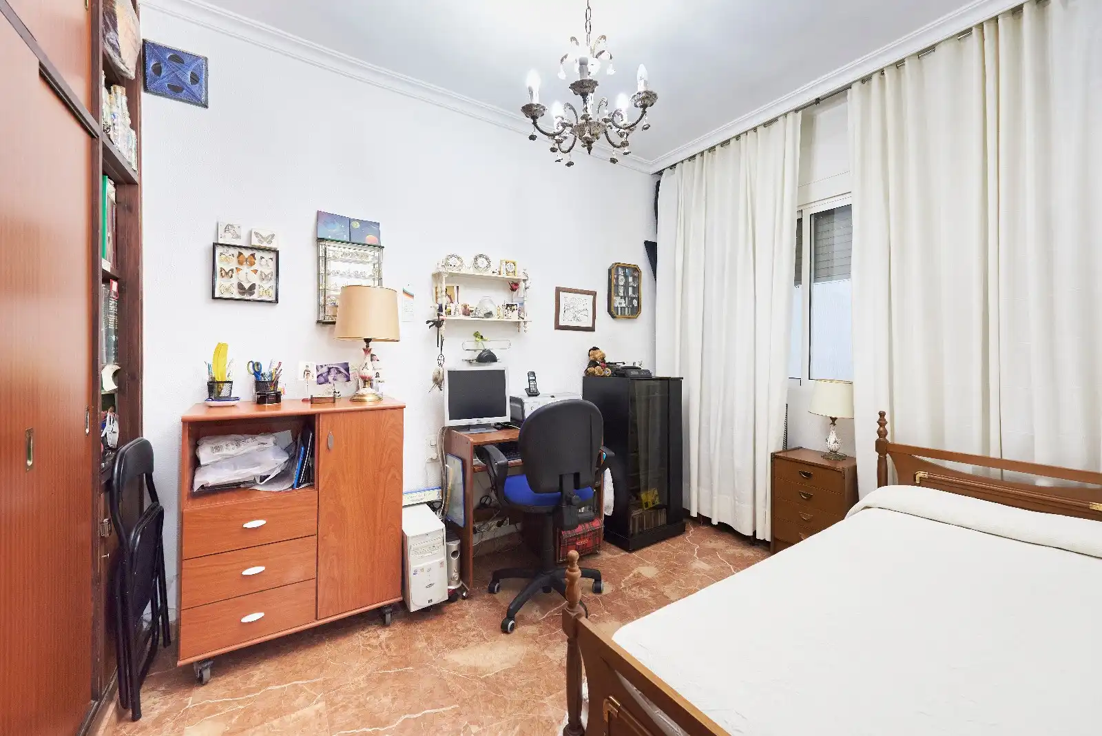 Habitación de Piso en venta en Sevilla con Terraza, Trastero y Amueblado