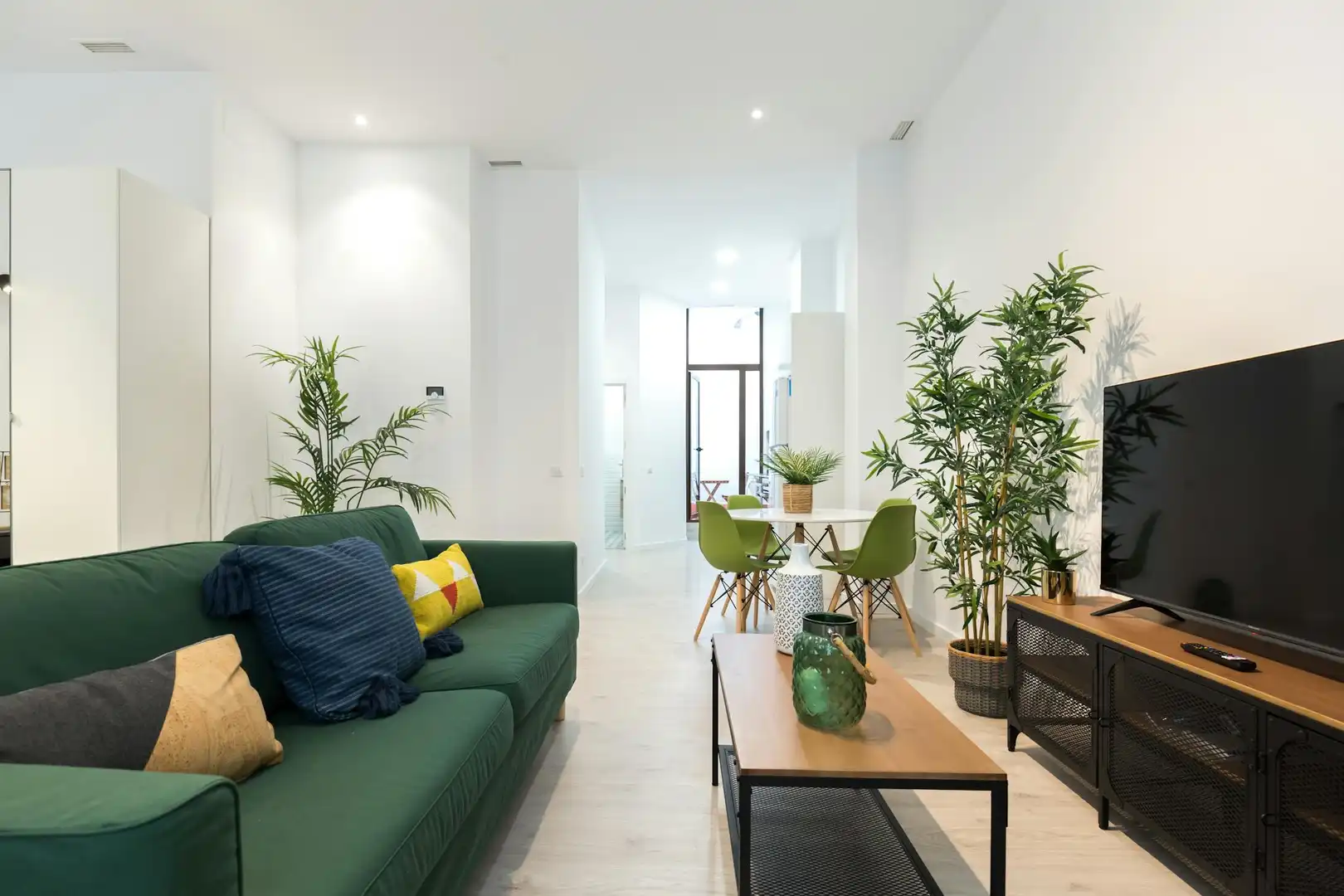 Living room of Flat for rent in Barcelona  with Air Conditioner, Heating and Furnished
