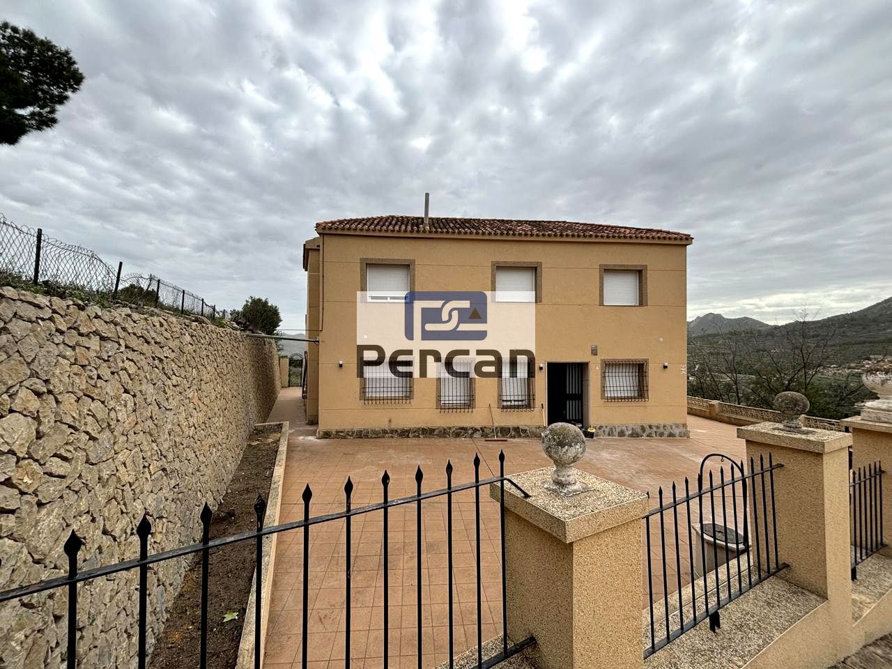 Vista exterior de Finca rústica en venda en Jijona / Xixona amb Jardí privat, Terrassa i Traster