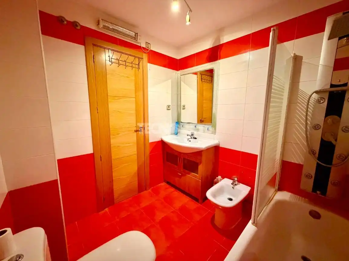 Baño de Piso en venta en Yuncos con Aire acondicionado, Terraza y Trastero