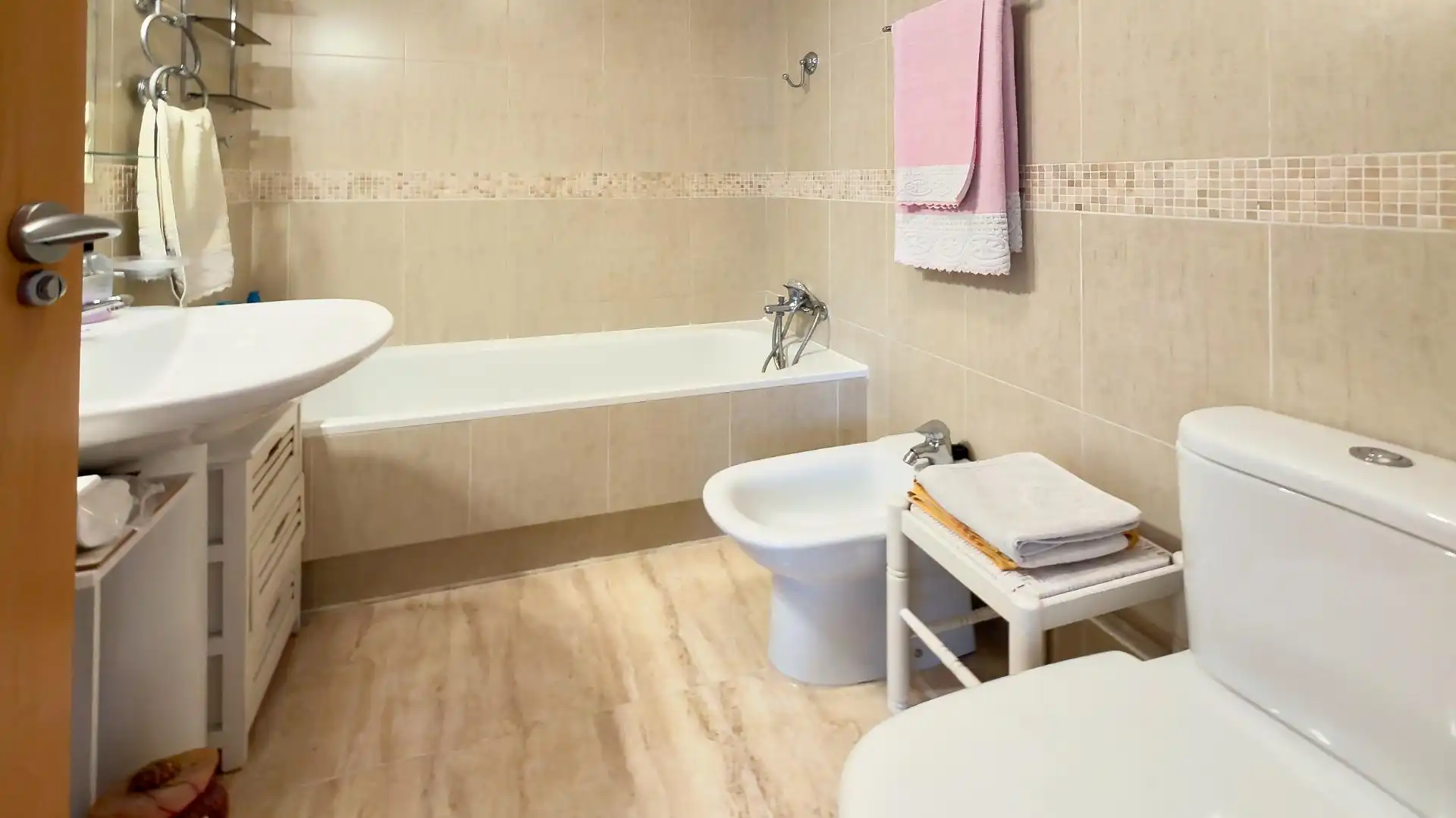 Baño de Piso en venta en Benidorm con Aire acondicionado, Jardín privado y Terraza