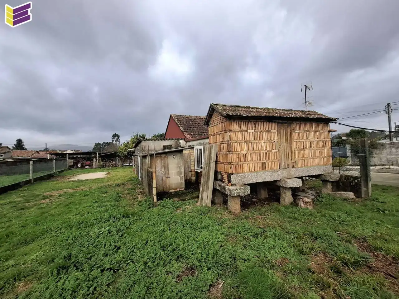 Vista exterior de Casa o chalet en venta en Chantada con Calefacción y Balcón