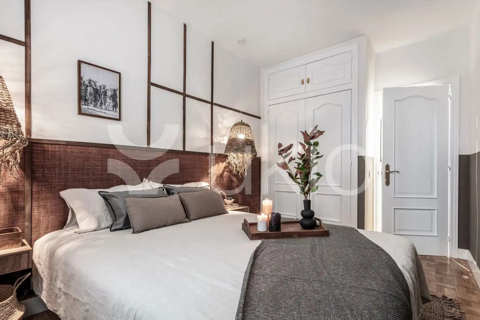 Dormitori de Apartament de lloguer en Madrid amb Aire condicionat, Calefacció i Moblat