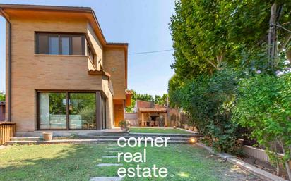 Exterior view of House or chalet for sale in Sant Cugat del Vallès  with Heating, Private garden and Terrace
