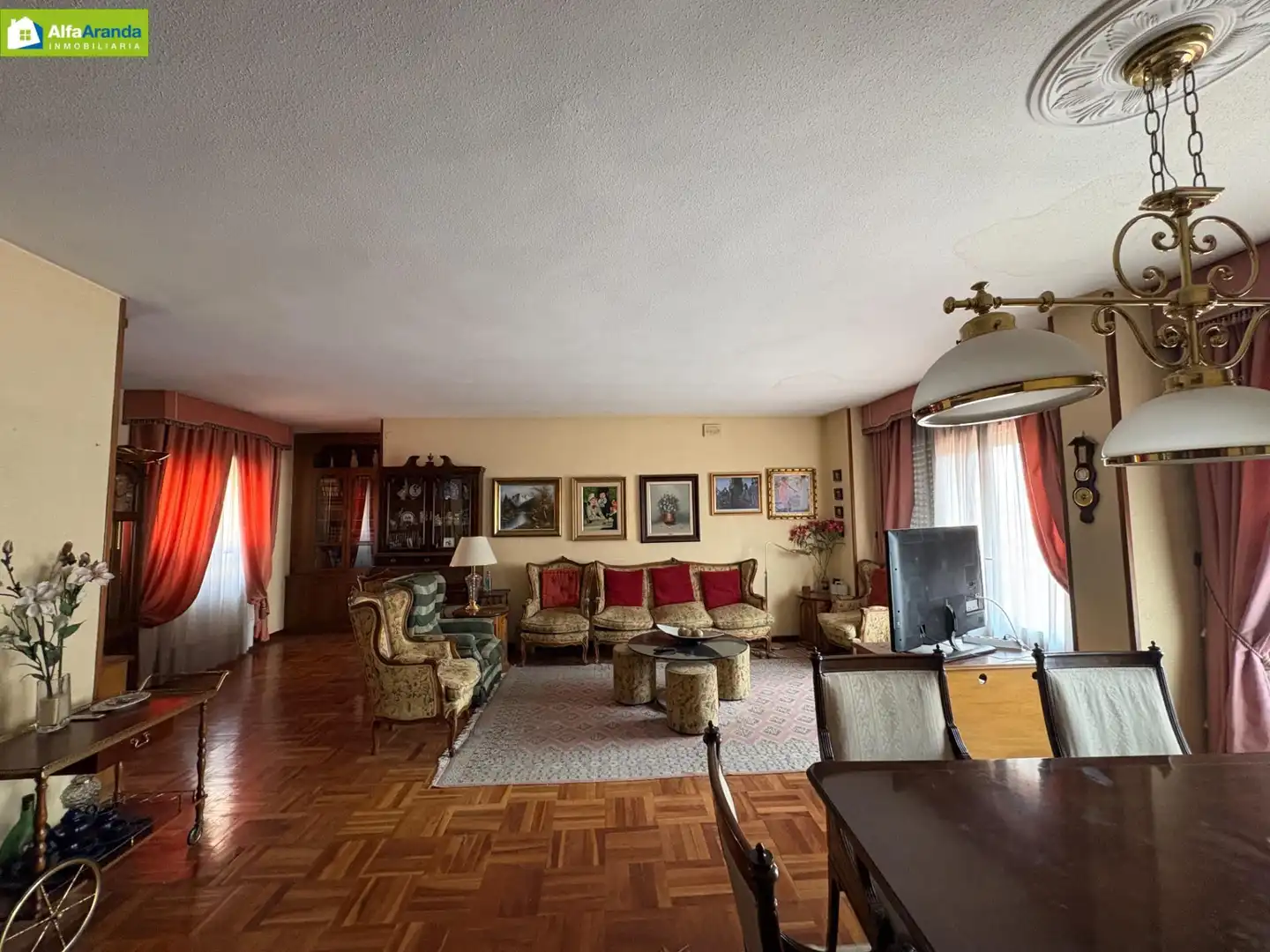 Living room of Flat for sale in Aranda de Duero  with Heating, Parquet flooring and Terrace