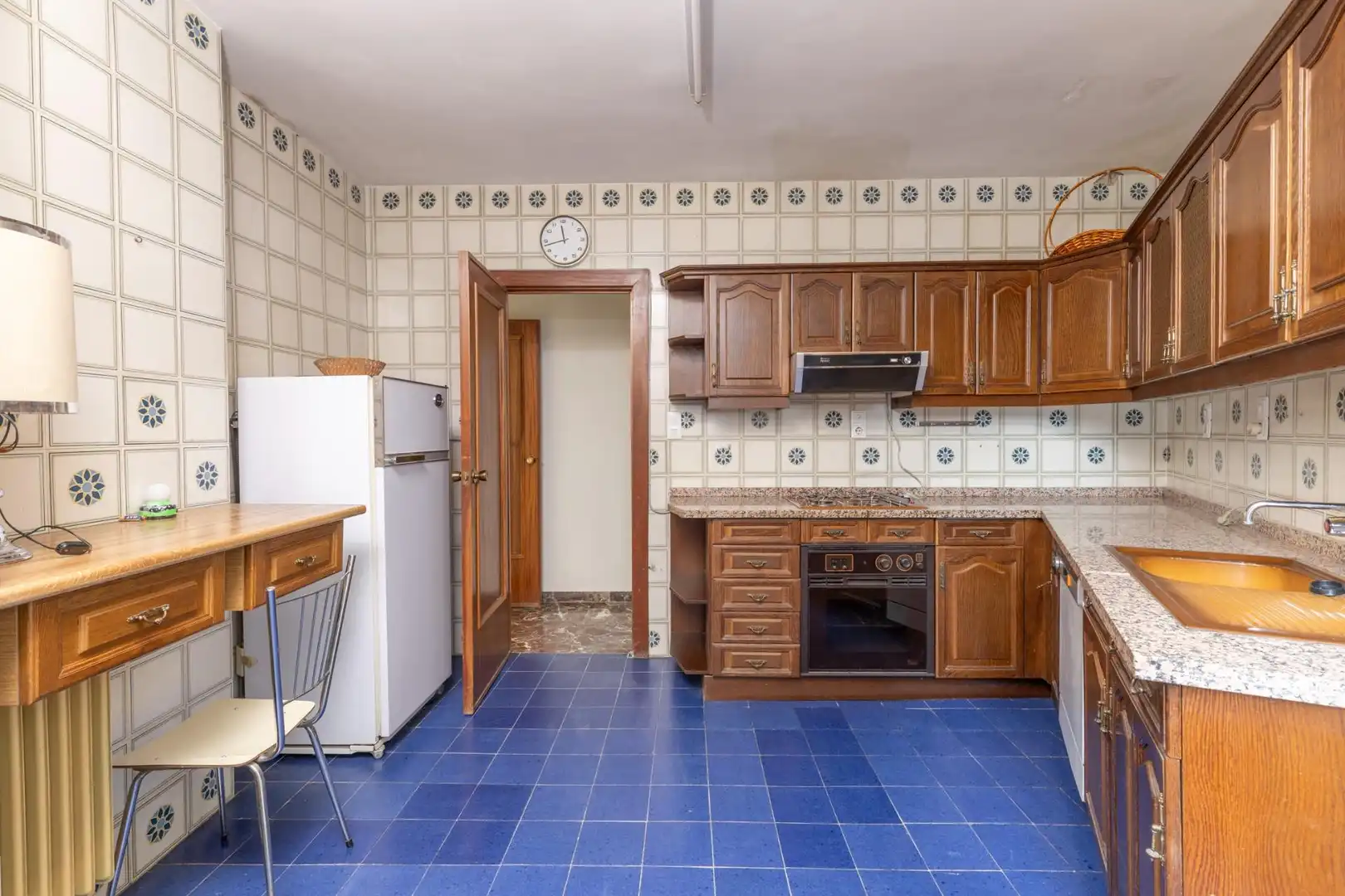 Küche von Wohnung zum Verkauf in Granada mit Heizung, Terrasse und Balkon