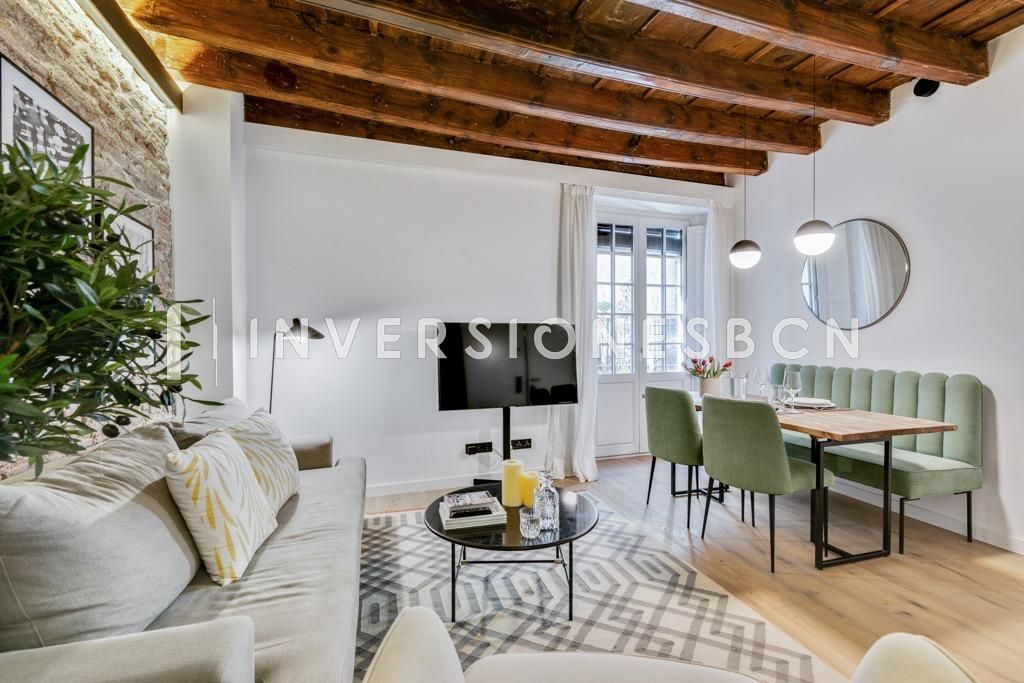 Sala d'estar de Apartament de lloguer en  Barcelona Capital amb Aire condicionat, Calefacció i Parquet