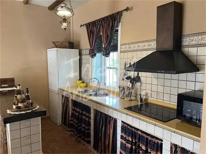 Casa rustica con piscina in vendita a Montefrío, imagen 3