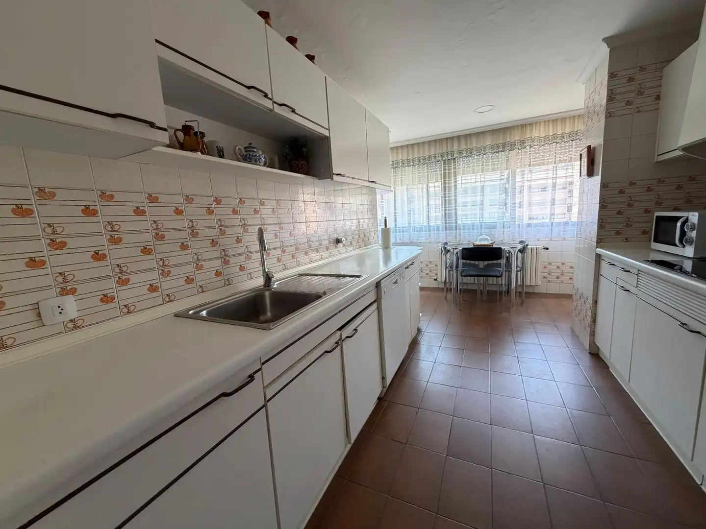 Cuina de Pis de lloguer en Segovia amb Parquet, Terrassa i Moblat