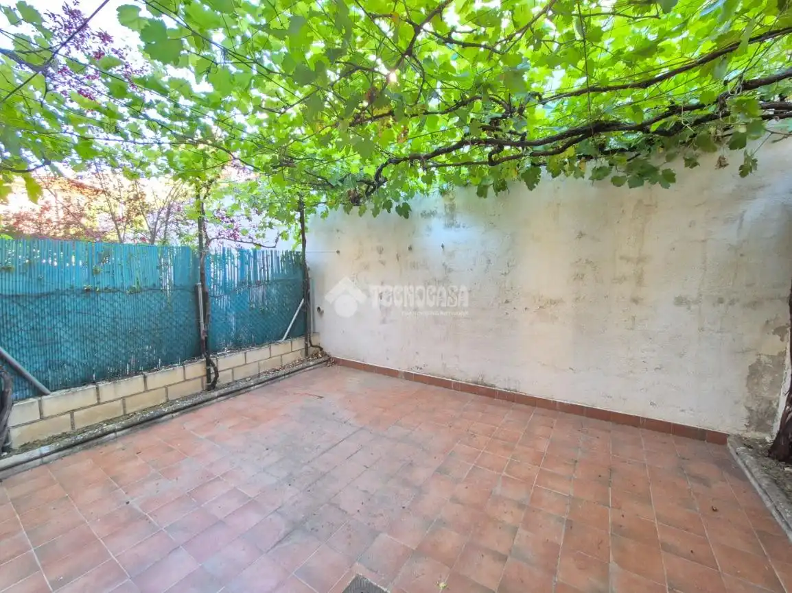 Terrasse von Einfamilien-Reihenhaus zum Verkauf in Jadraque mit Heizung