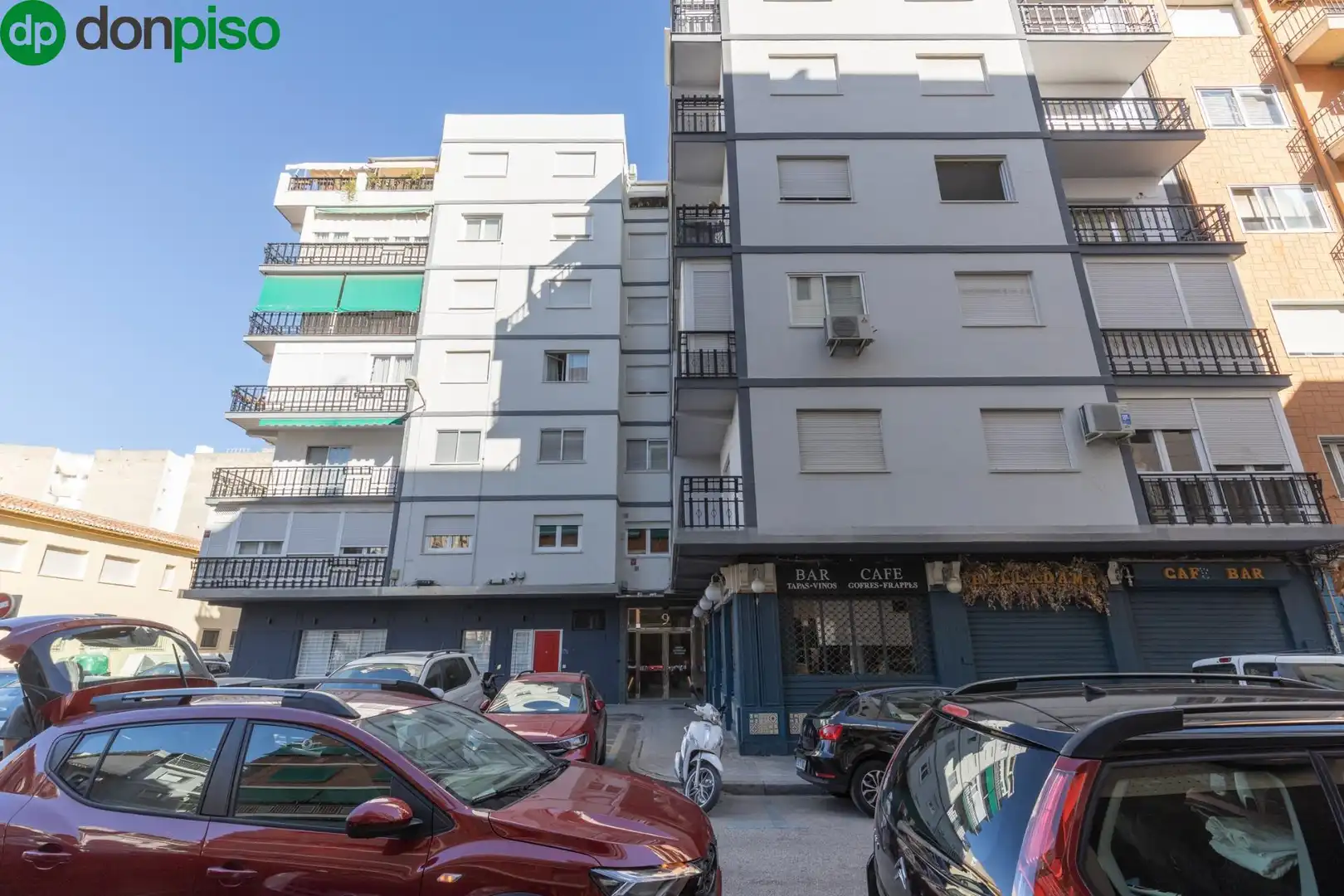 Exterior view of Flat for sale in Granada  with Furnished