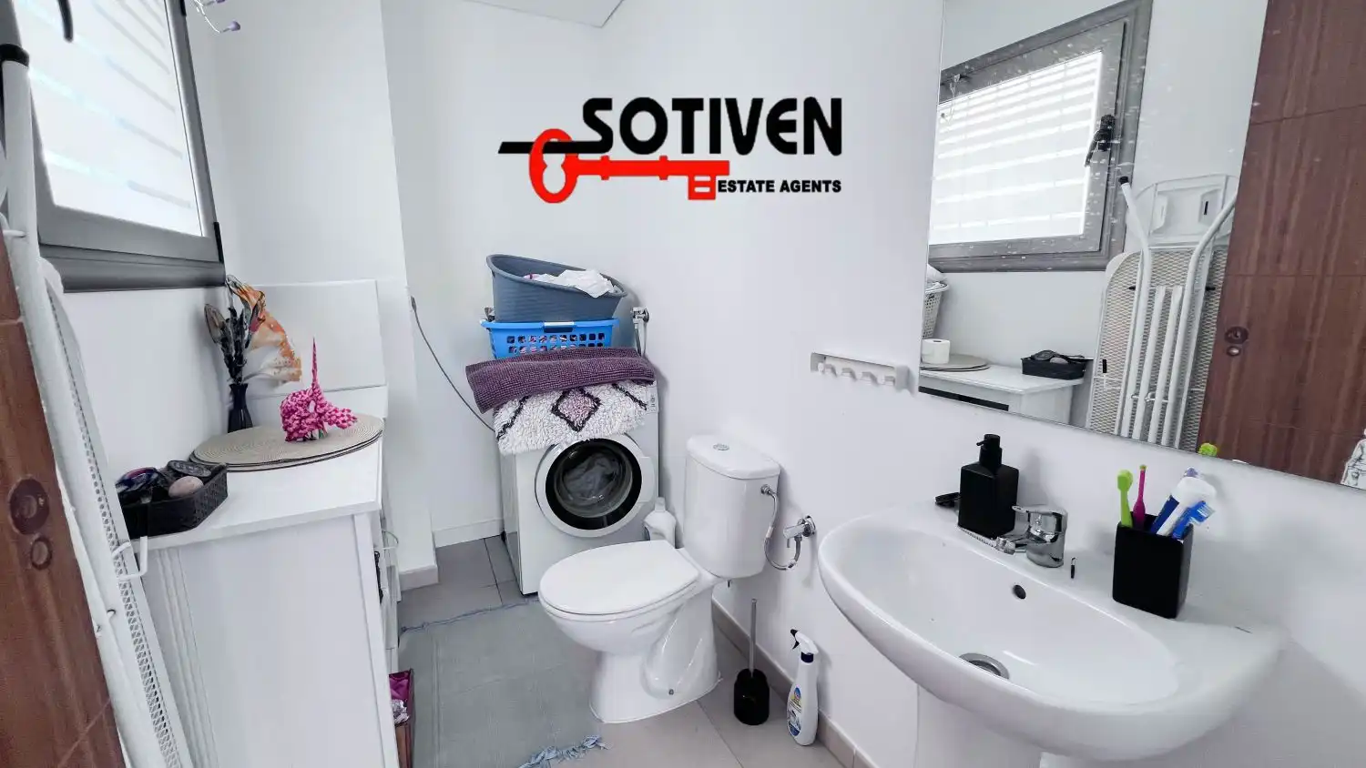 Baño de Ático en venta en Guía de Isora con Aire acondicionado, Terraza y Trastero
