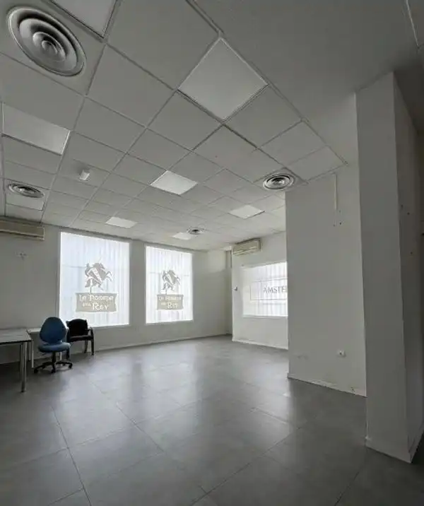 Local comercial en venta en Calle del Rey, imagen 3