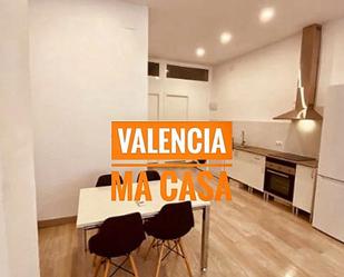 Kitchen of Flat to rent in  Valencia Capital  with Air Conditioner, Heating and Furnished