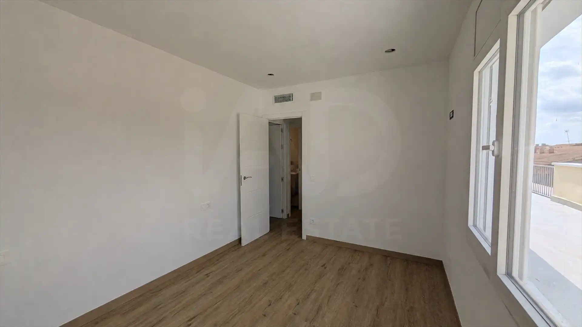 Ático en venta en Olesa de Montserrat con Aire acondicionado, Calefacción y Terraza