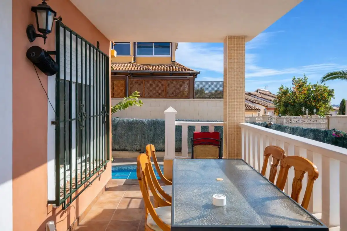 Vista exterior de Casa o chalet en venta en Mutxamel con Aire acondicionado, Calefacción y Jardín privado