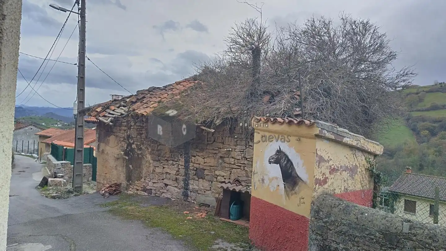 Außenansicht von Haus oder Chalet zum Verkauf in Morcín
