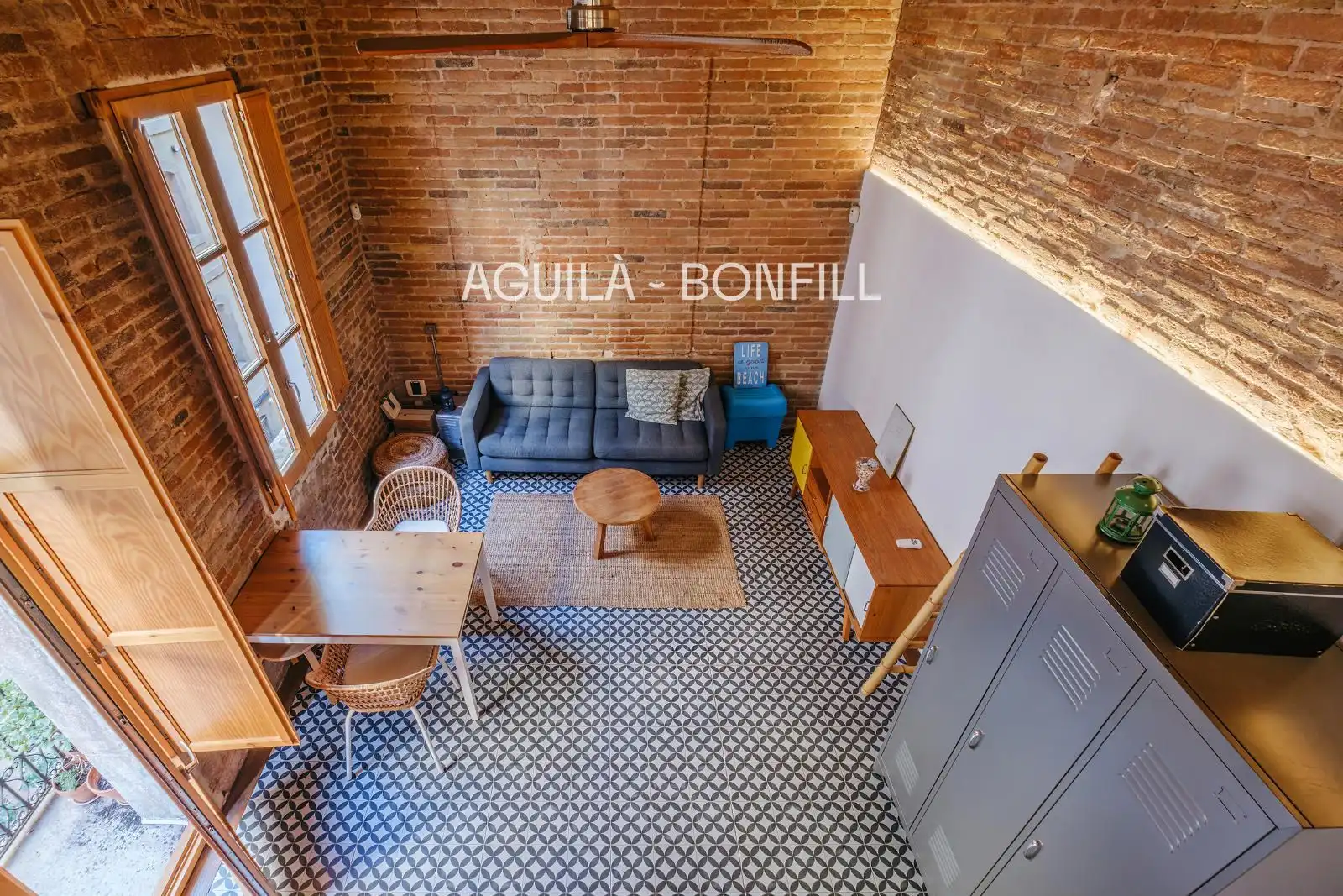 Living room of Flat for sale in Barcelona  with Terrace, Balcony and Alarm