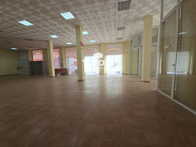 Local comercial en Venta en Pegaso en Florida Baja