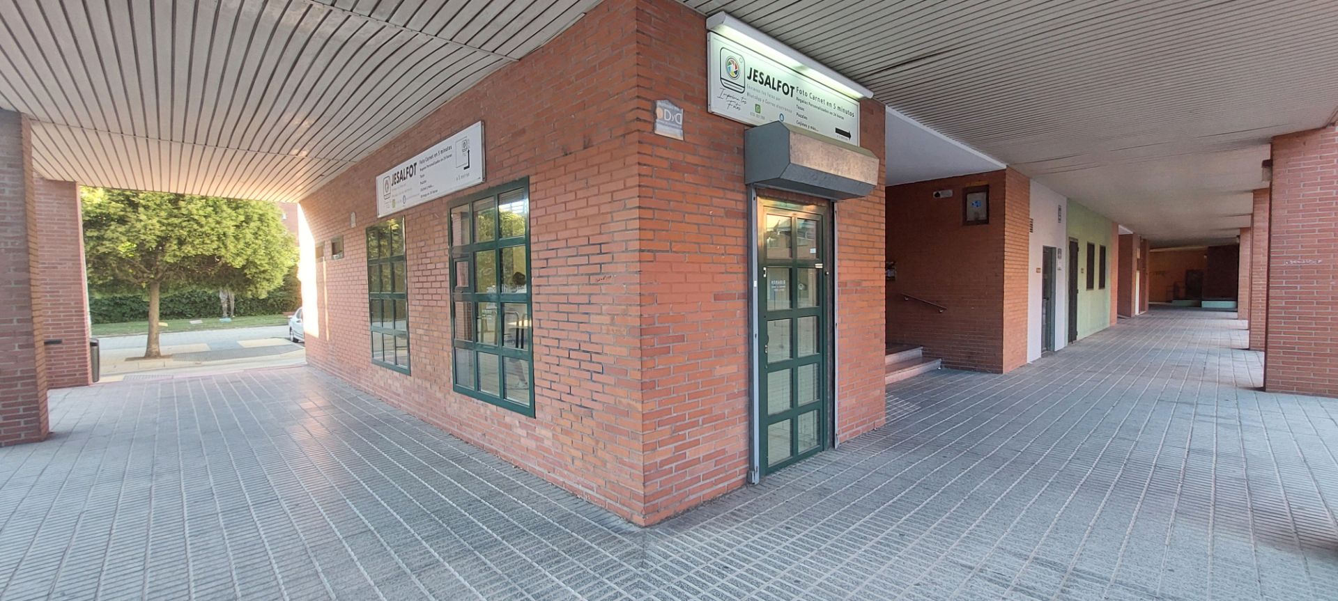 Premises to rent in Plaza Ferroviarios, Ciudad de la Comunicación - Arco Ladrillo