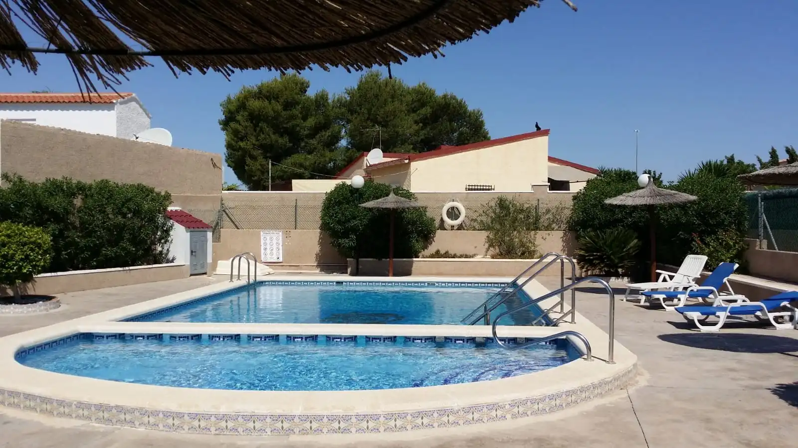 Piscina de Casa o xalet en venda en San Fulgencio amb Terrassa, Moblat i Forn