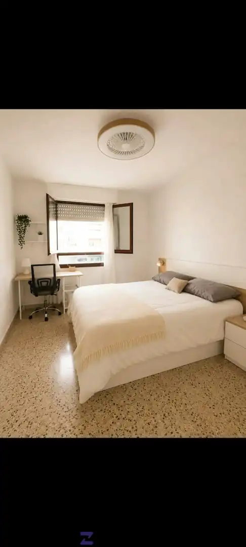 Bedroom of Flat for rent in Castellón de la Plana / Castelló de la Plana  with Furnished, Oven and Washing machine