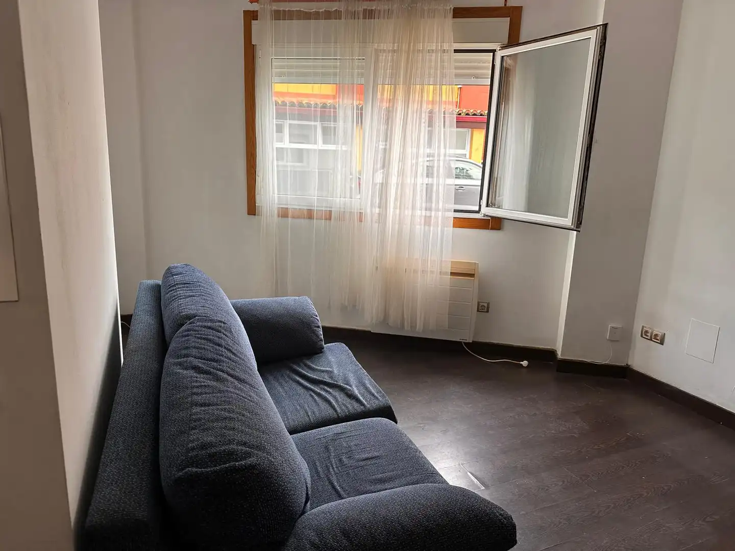 Dormitori de Apartament en venda en Ares amb Calefacció, Parquet i Terrassa