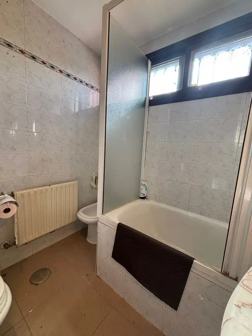 Bany de Casa adosada en venda en Rivas-Vaciamadrid amb Calefacció, Jardí privat i Parquet