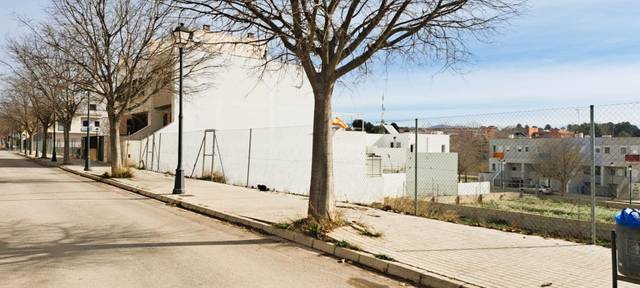 Terreno residencial en Venta en Calle Calle Fuente Reinas, 26 en Requena