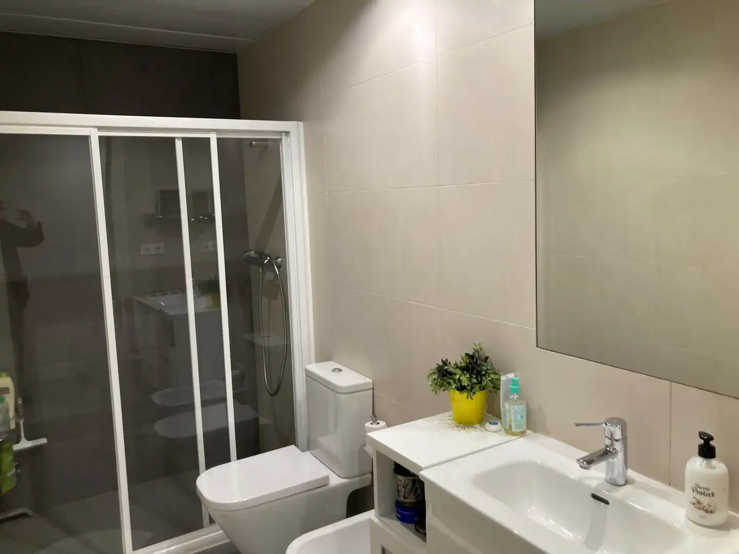 Badezimmer von Wohnung zum Verkauf in Monzón mit Möbliert