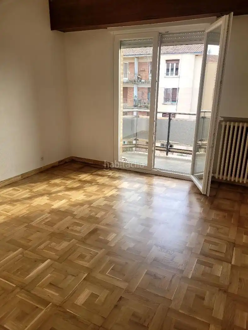 Flat for sale in Calle Víctor Romanos 11, imagen 9