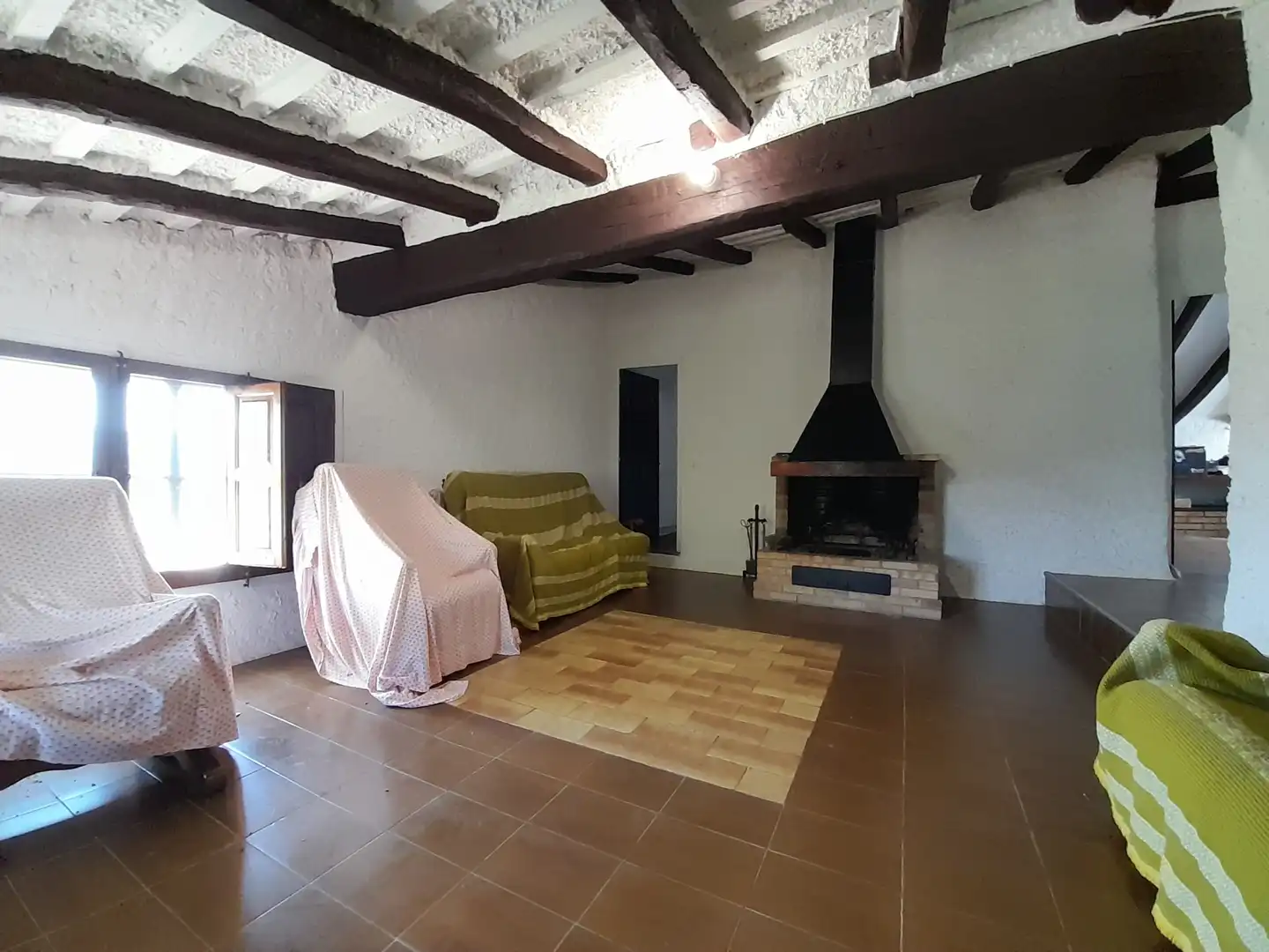 Sala de estar de Finca rústica en venta en La Vall de Bianya con Calefacción, Terraza y Trastero