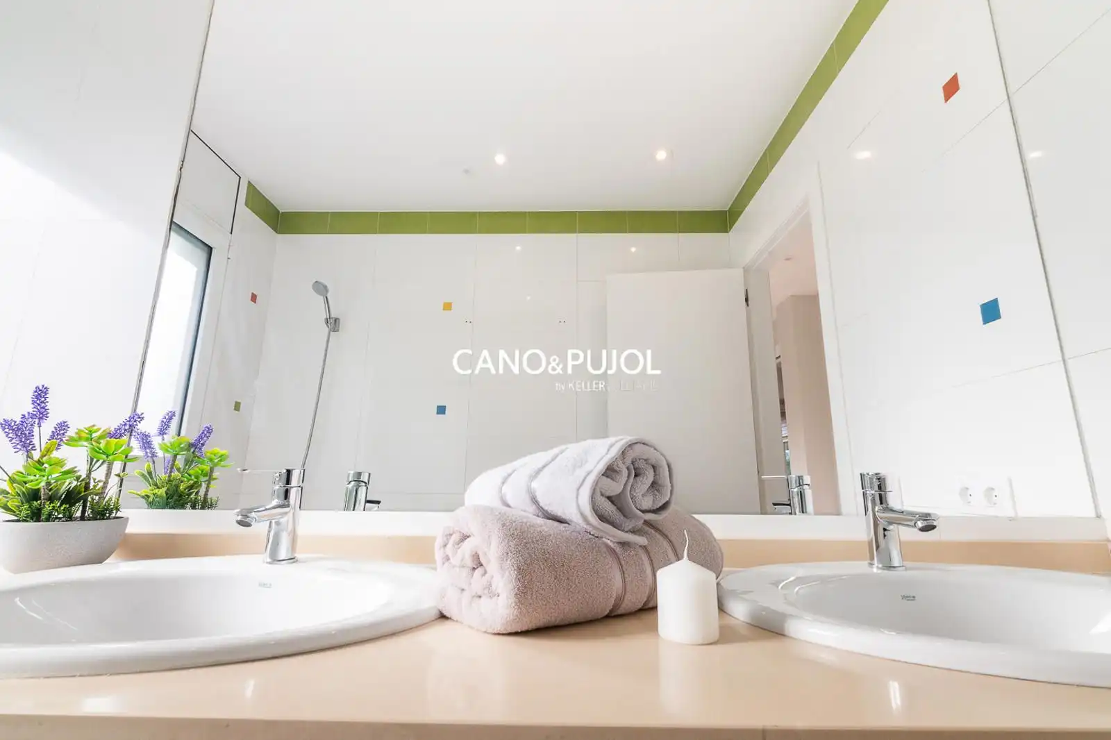 Bathroom of Houses for sale in Sant Cugat del Vallès  with Air Conditioner, Terrace and Swimming Pool