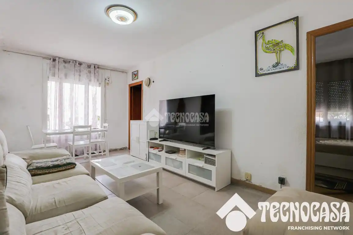 Piso en venta en Calle C/ Sant Cosme, imagen 2
