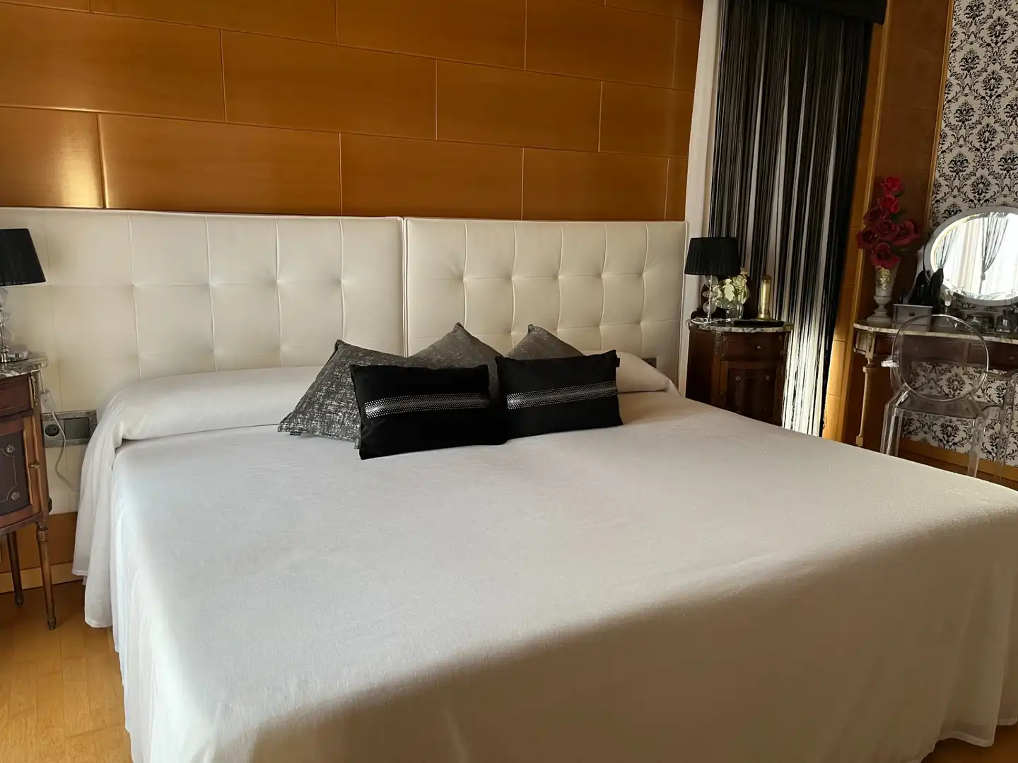 Dormitori de Casa o xalet en venda en Vilanova del Vallès amb Aire condicionat, Calefacció i Jardí privat