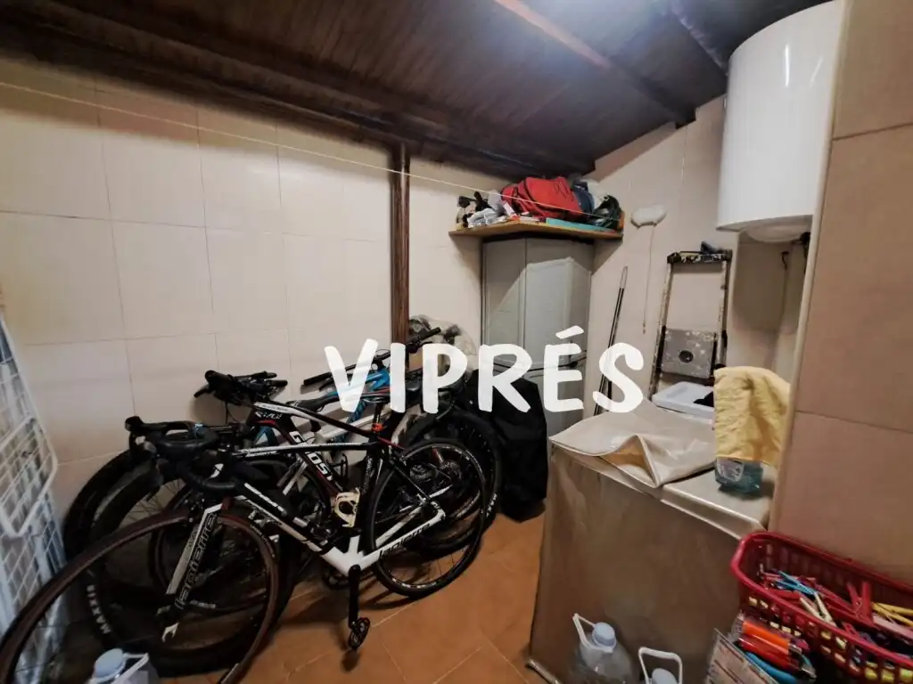 Cocina de Piso en venta en Sierra de Fuentes