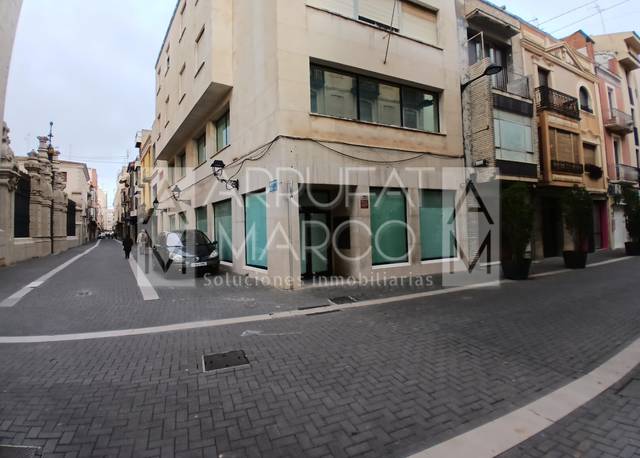 Local comercial en Alquiler en Centro