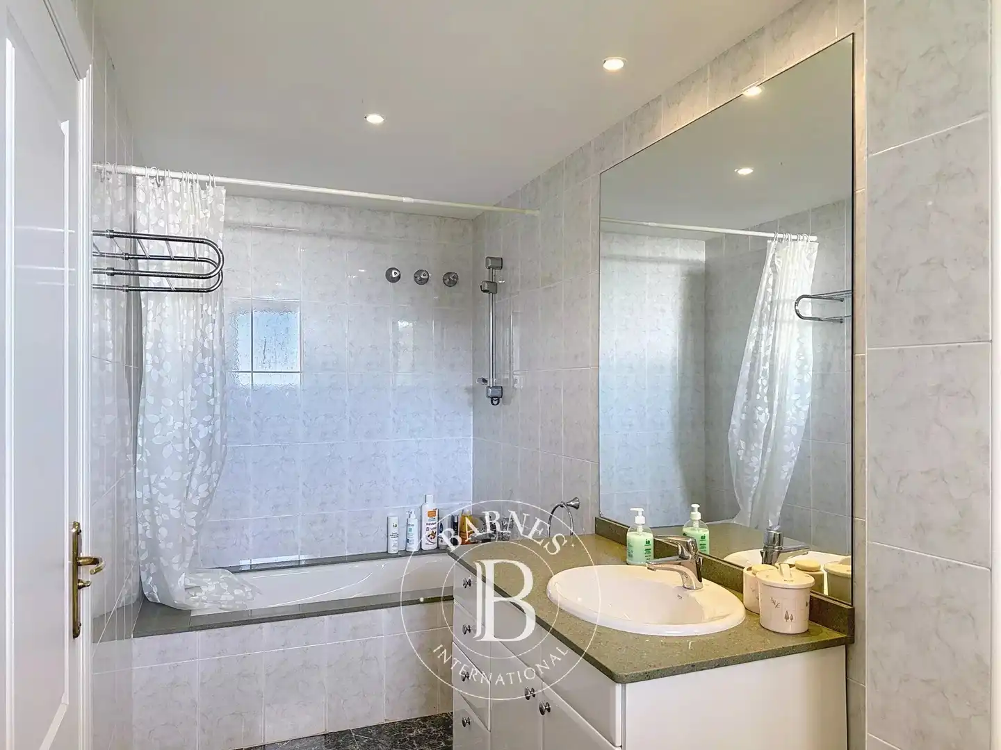 Bathroom of Houses for sale in Sant Andreu de Llavaneres  with Air Conditioner, Heating and Terrace