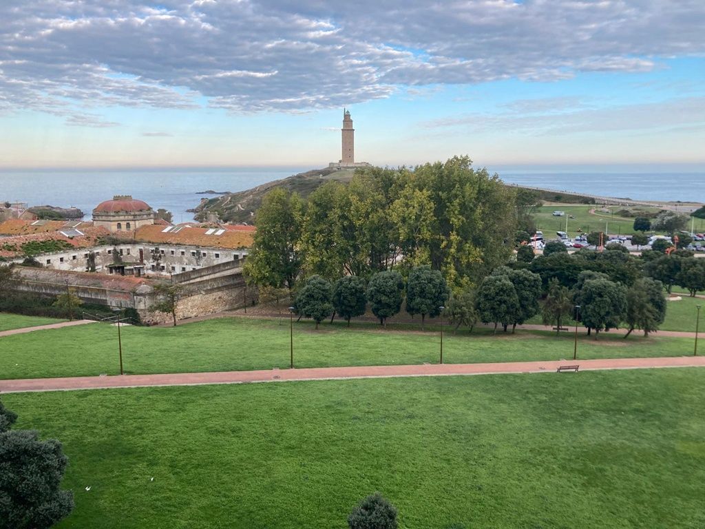 Vista exterior de Pis en venda en A Coruña Capital  amb Terrassa