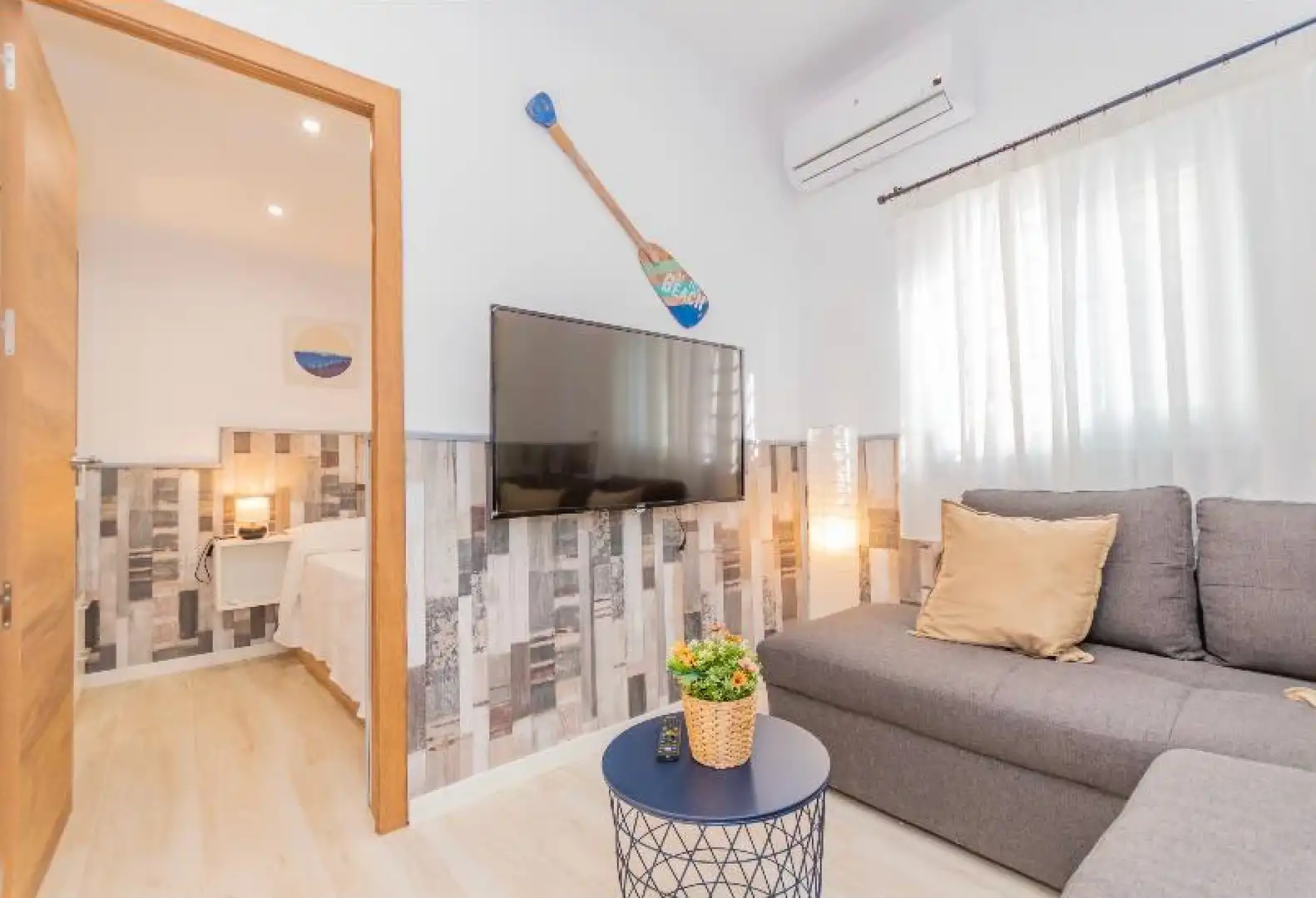 Sala d'estar de Casa o xalet en venda en Málaga amb Aire condicionat, Calefacció i Terrassa