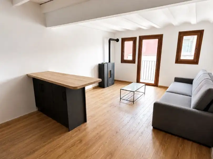 Piso en venta en Abat oliba 7