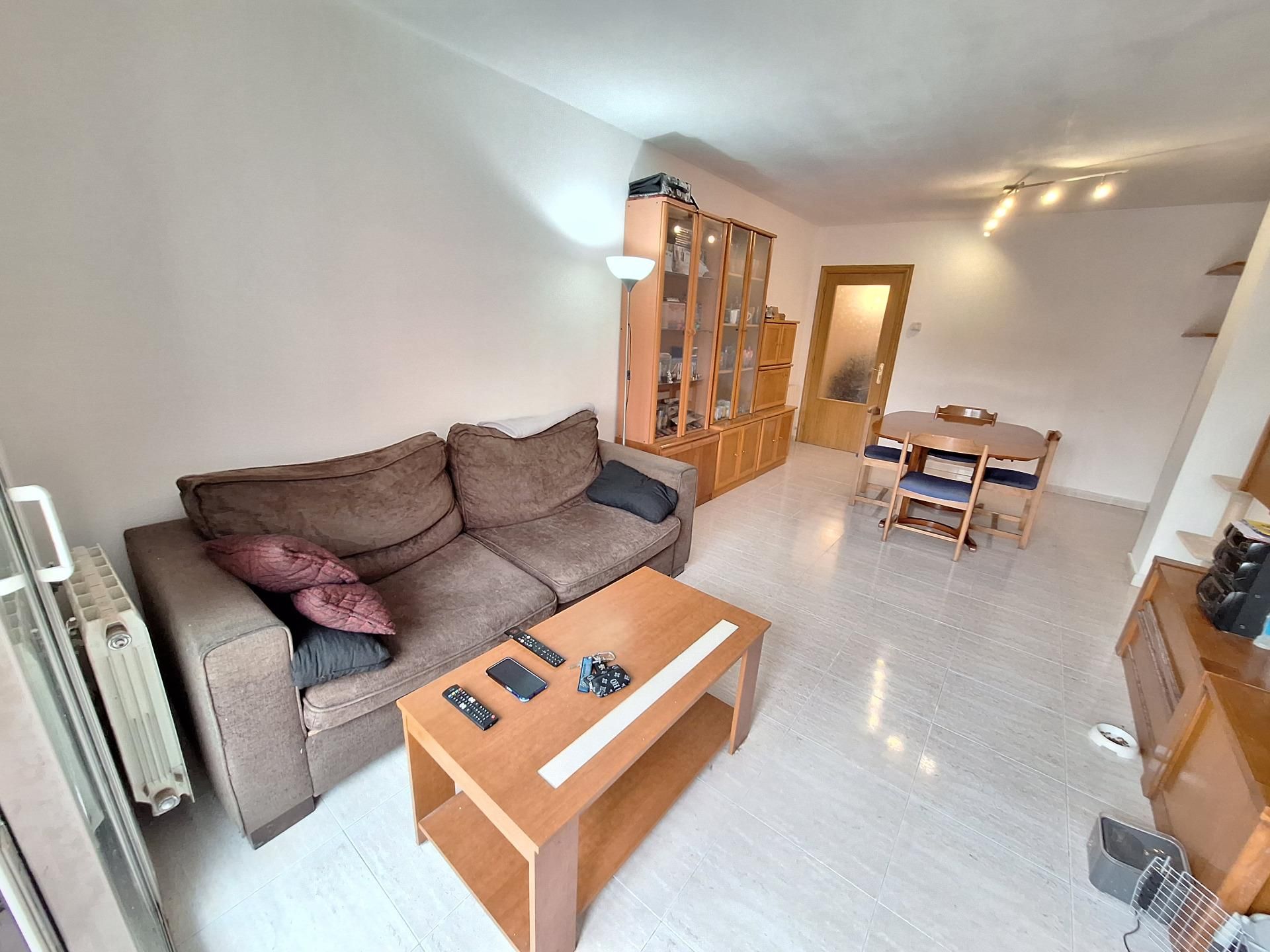 Sala d'estar de Pis en venda en Igualada amb Calefacció i Balcó