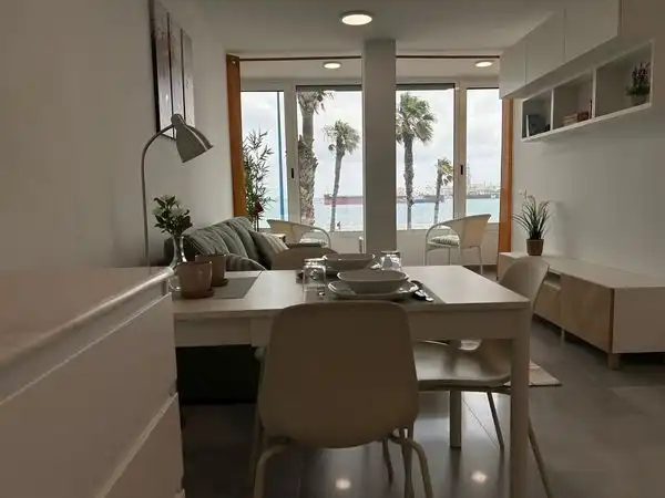 Comedor de Piso de alquiler en Las Palmas de Gran Canaria con Aire acondicionado, Calefacción y Horno