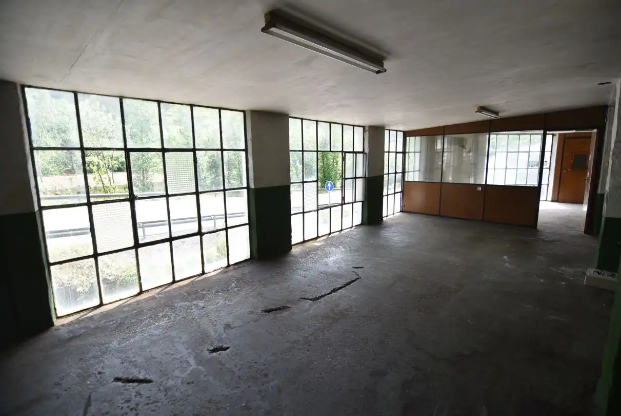 Nave industrial en venta en Soraluze / Plasencia de las Armas