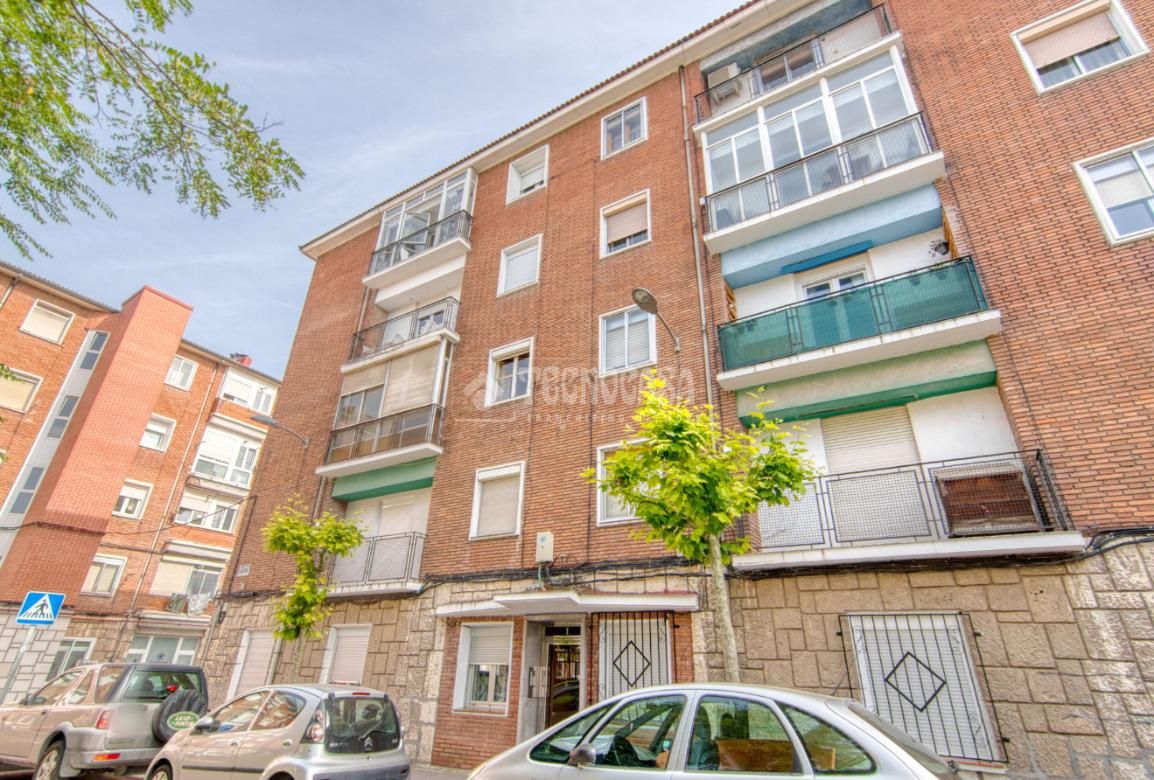 Exterior view of Flat for sale in Valladolid Capital  with Heating